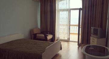 Фотографии Гостиница Guest House Knayagini Gagarinoy 25/10 г. Утес Крым (Россия) №5 Фото Гостиница Guest House Knayagini Gagarinoy 25/10 г. Утес 5