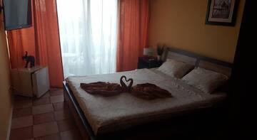 Фото номера Двухместный номер с 1 кроватью и балконом Гостиница Guest house Jelling №95 г. Утес 6
