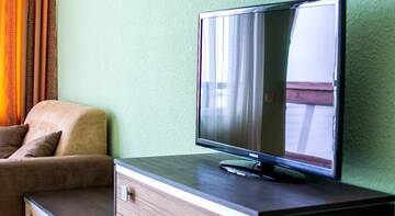 Фото номера Стандартный трехместный номер с видом на море Гостиница Guest House Voyage г. Утес 7