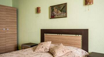 Фото номера Стандартный трехместный номер с видом на море Гостиница Guest House Voyage г. Утес 2