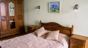 Фото номера Семейный номер с балконом Гостиница Guest House Voyage г. Утес 2
