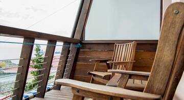 Фото номера Стандартный трехместный номер с видом на море Гостиница Guest House Voyage г. Утес 5