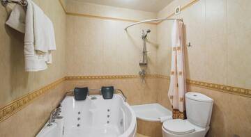 Фото номера Апартаменты с видом на море Гостиница Лотос г. Утес 4